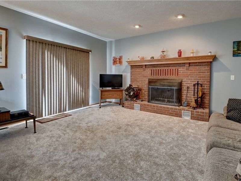 2390 Auberry Drive, Akron, OH 44312 Photo 9