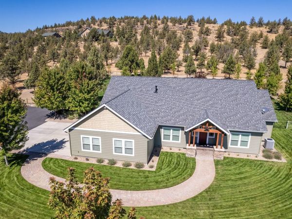 10135 NW Coyner Avenue, Redmond, OR 97756