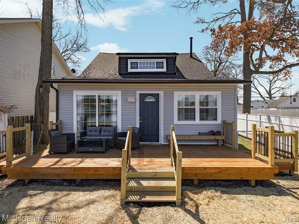 8665 Cooley Lake Road, Commerce Twp, MI 48382