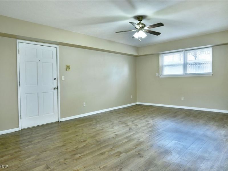 203 Churchill Hubbard Rd Road, Liberty, OH 44505 Photo 12