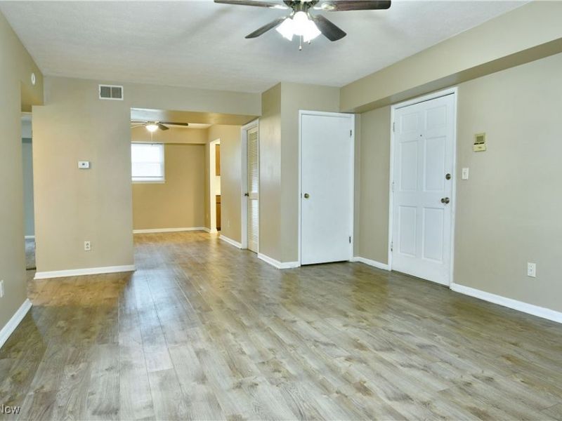 203 Churchill Hubbard Rd Road, Liberty, OH 44505 Photo 13