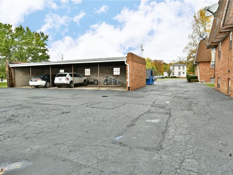 203 Churchill Hubbard Rd Road, Liberty, OH 44505 Photo 3