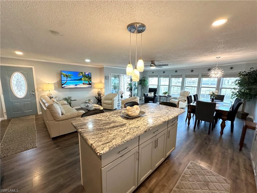 17831 Eglantine Ln, Fort Myers Beach, FL 33931 Photo