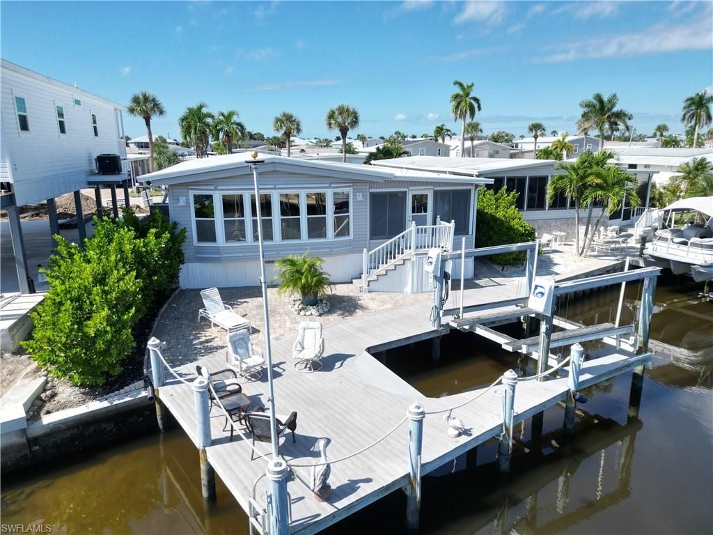 17831 Eglantine Ln, Fort Myers Beach, FL 33931 Photo