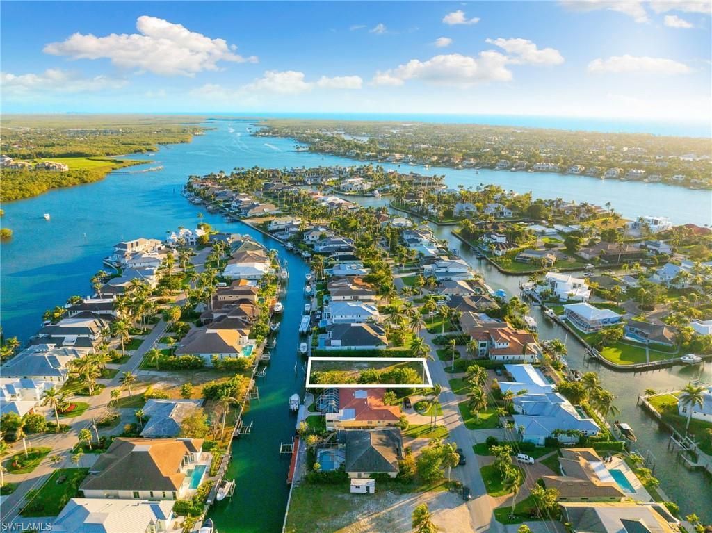 2165 Tarpon Rd, Naples, FL 34102 Photo