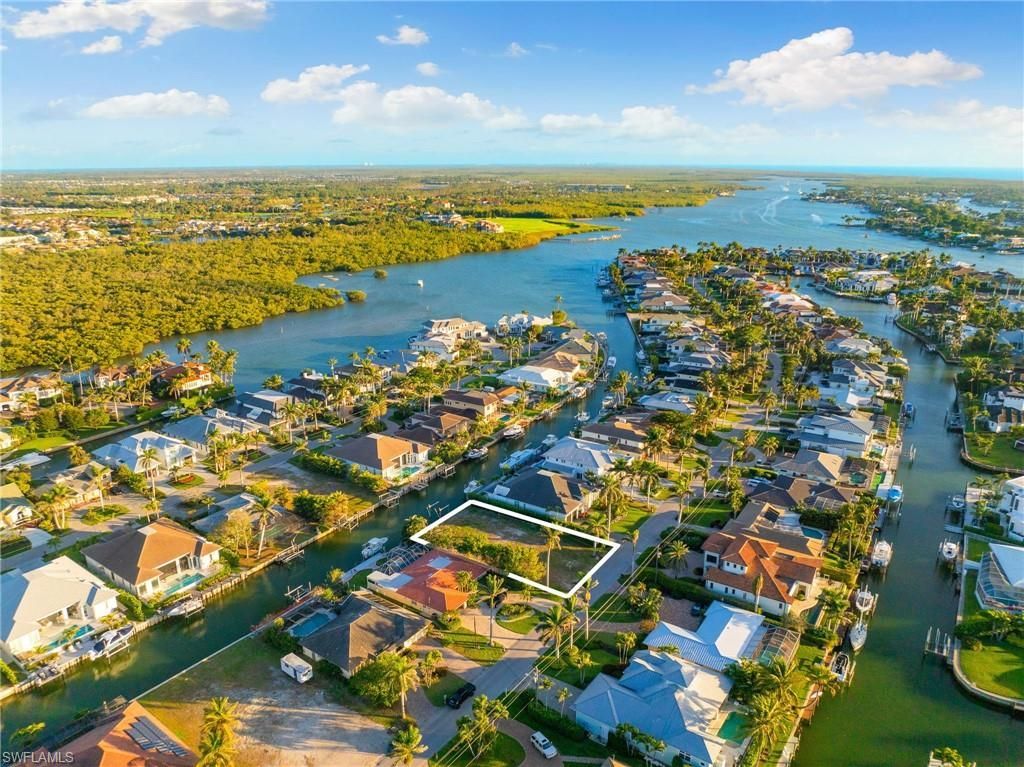 2165 Tarpon Rd, Naples, FL 34102 Photo