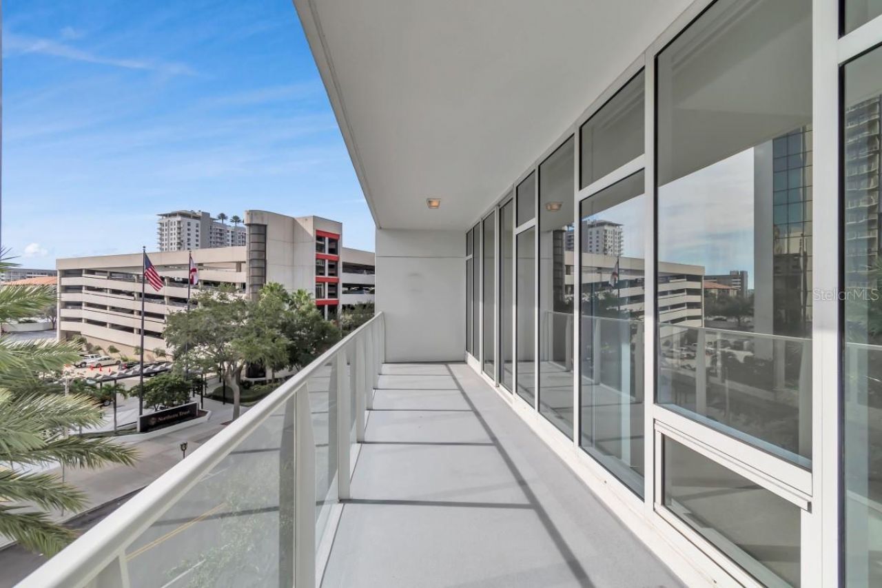 175 1st Street S, Unit 404, Saint Petersburg, FL 33701 Photo