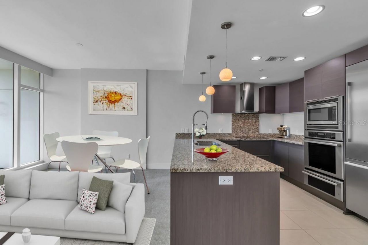 175 1st Street S, Unit 404, Saint Petersburg, FL 33701 Photo