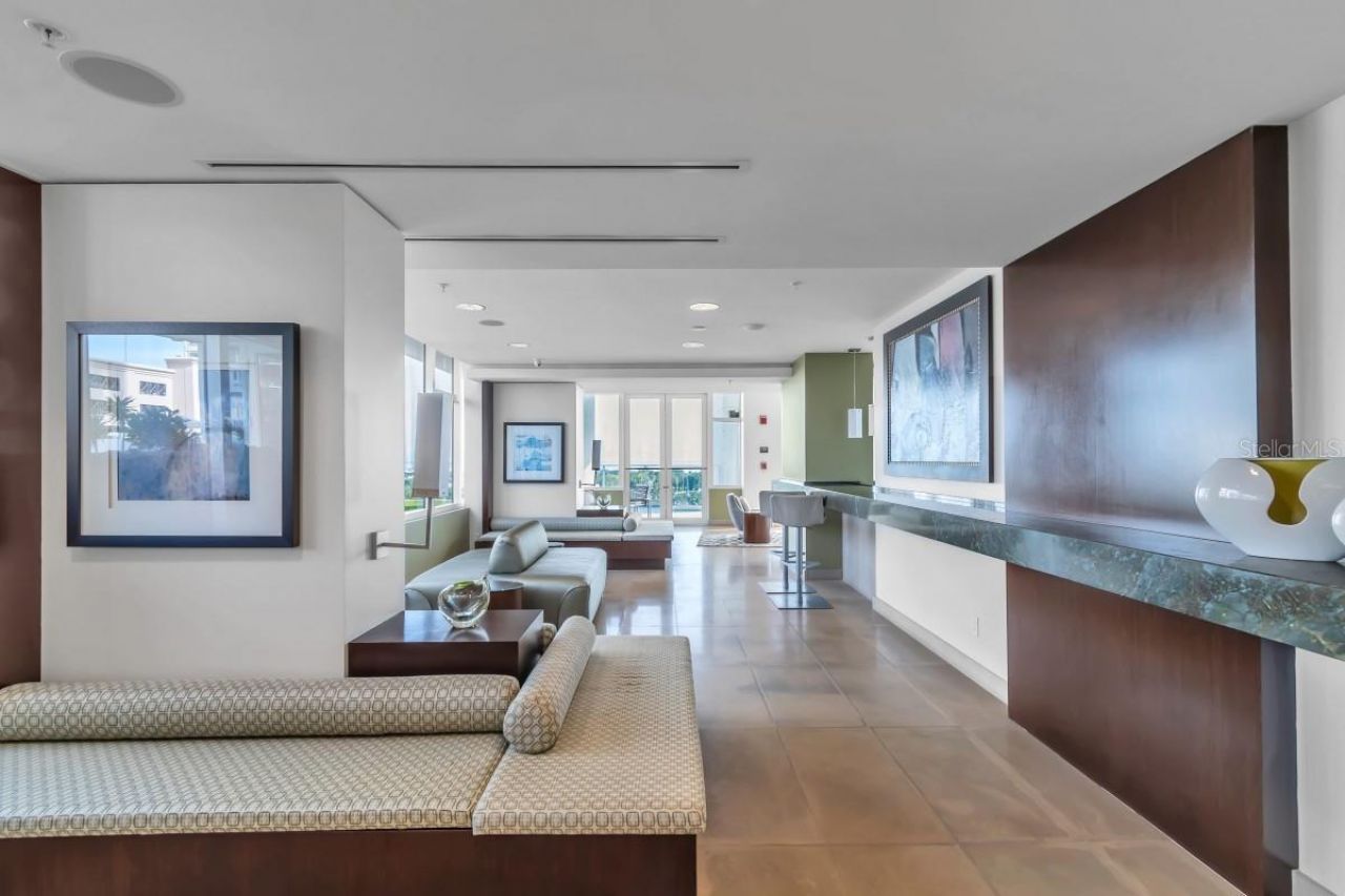 175 1st Street S, Unit 404, Saint Petersburg, FL 33701 Photo