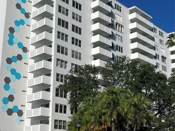 2401 BAYSHORE BOULEVARD, Unit 302, TAMPA, FL 33629