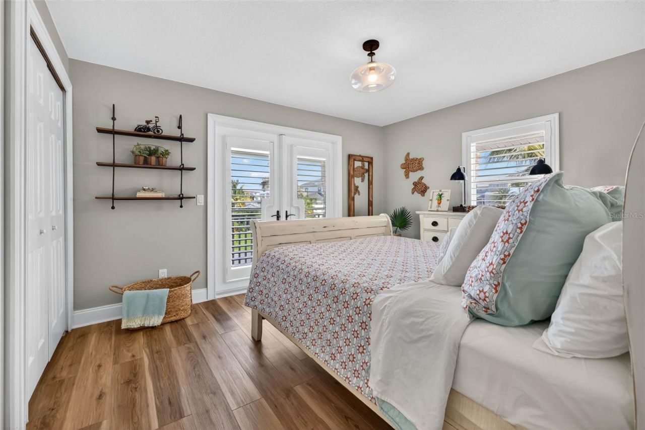 2605 Hibiscus Drive W, Belleair Beach, FL 33786 Photo