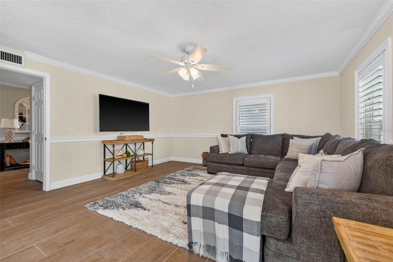 2605 Hibiscus Drive W, Belleair Beach, FL 33786 Photo