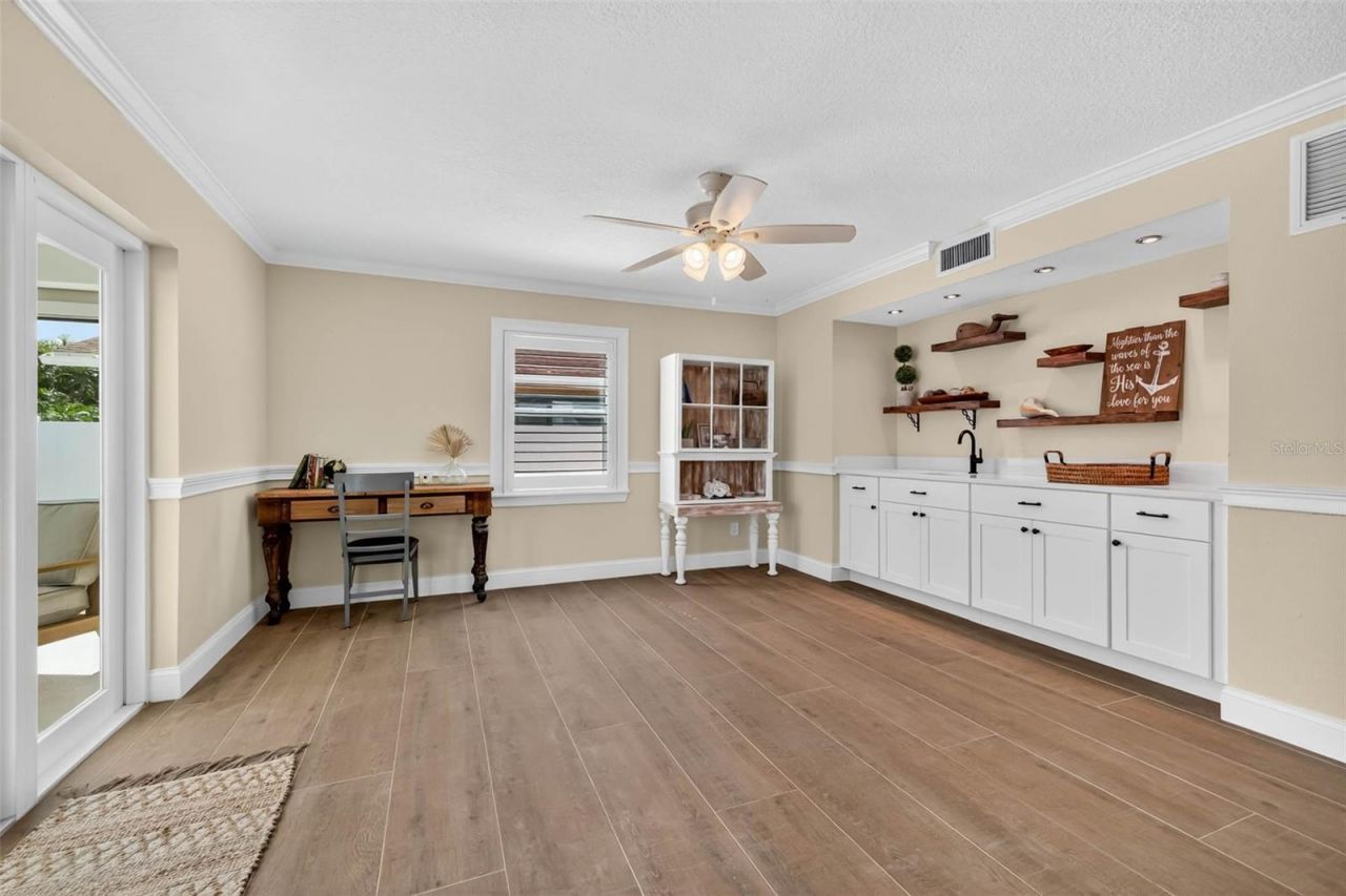 2605 Hibiscus Drive W, Belleair Beach, FL 33786 Photo