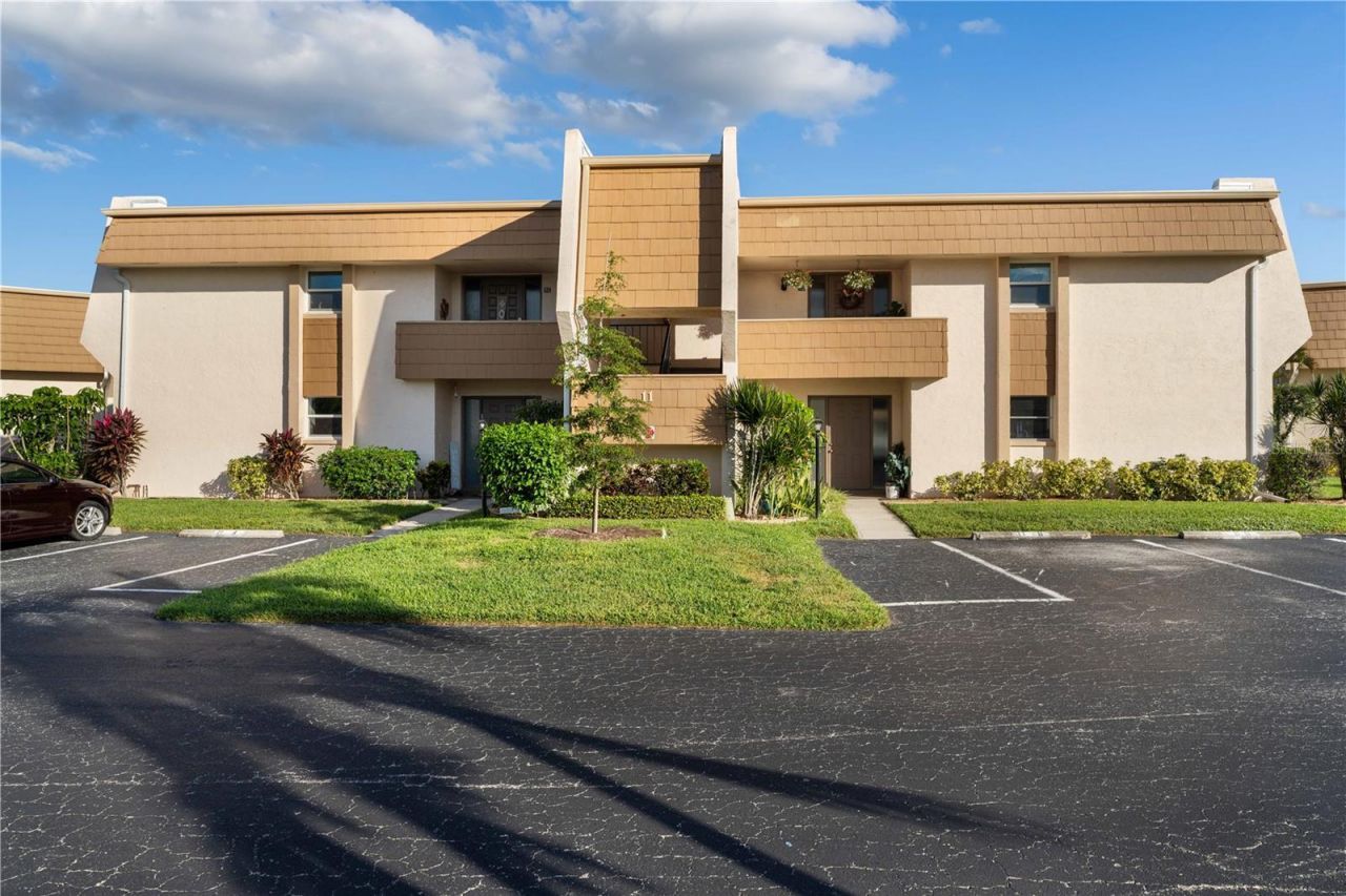 1080 Bal Harbor Boulevard, Unit 11B, Punta Gorda, FL 33950 Photo