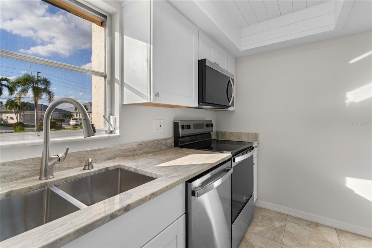 1080 Bal Harbor Boulevard, Unit 11B, Punta Gorda, FL 33950 Photo