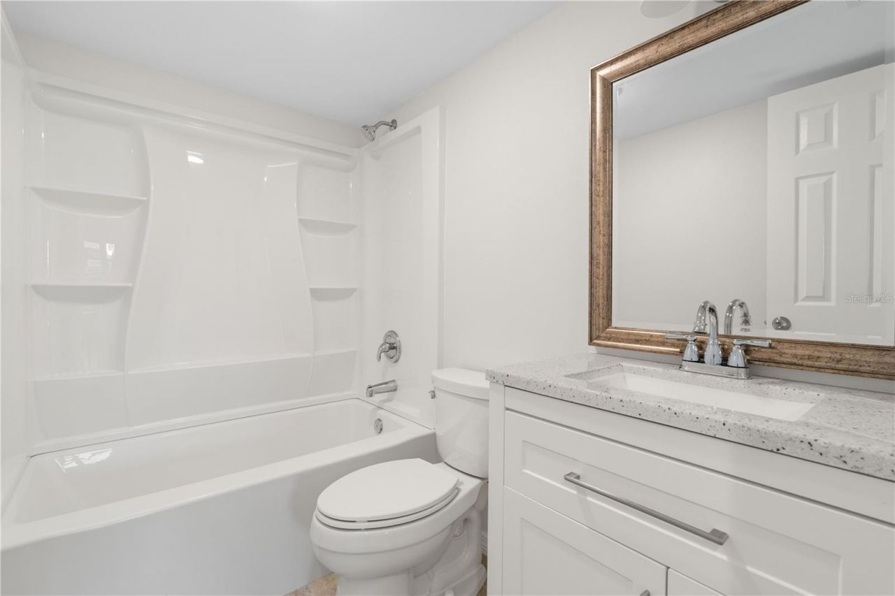 1080 Bal Harbor Boulevard, Unit 11B, Punta Gorda, FL 33950 Photo