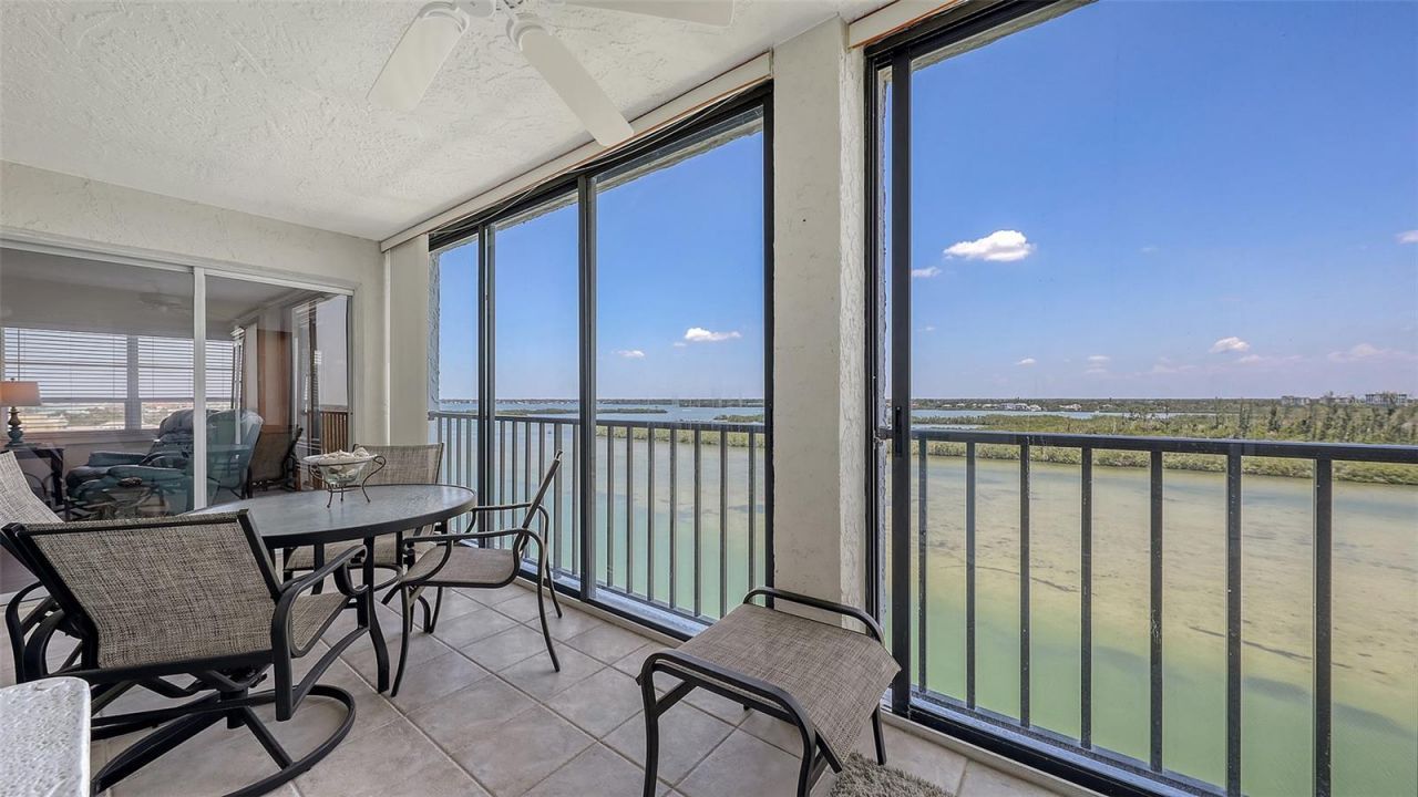 9393 Midnight Pass Road, Unit P4, Sarasota, FL 34242 Photo