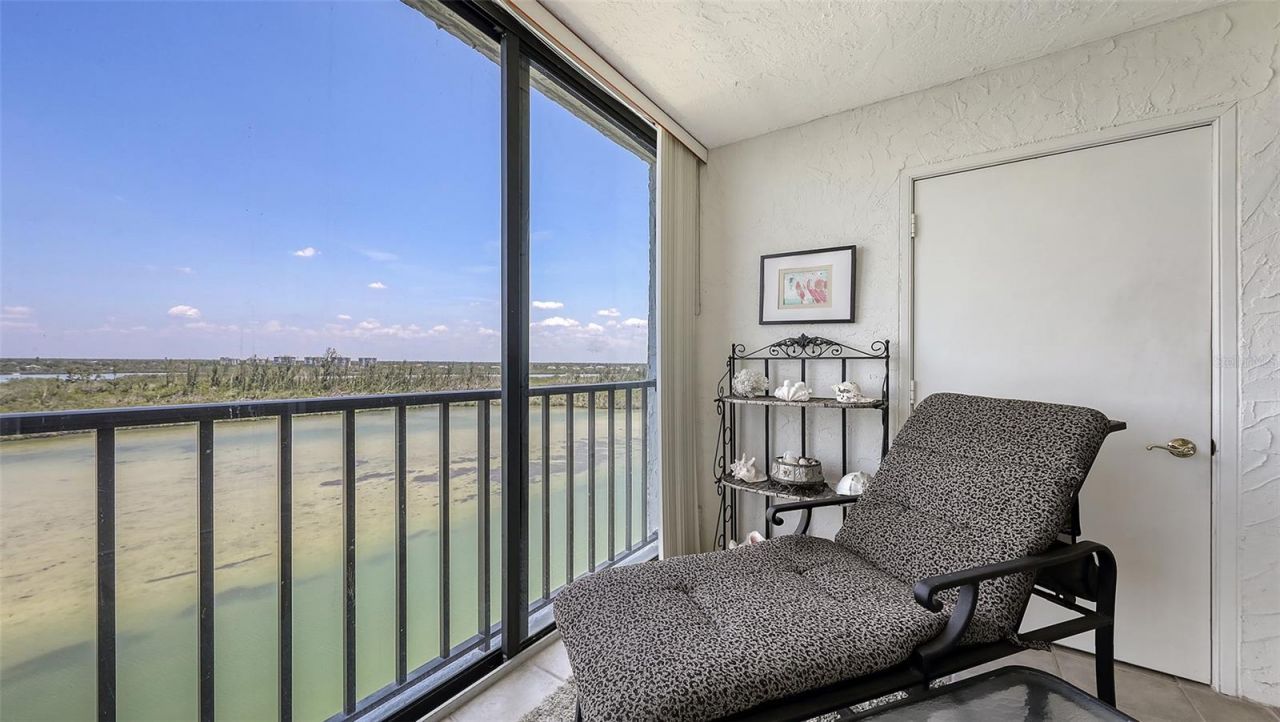 9393 Midnight Pass Road, Unit P4, Sarasota, FL 34242 Photo