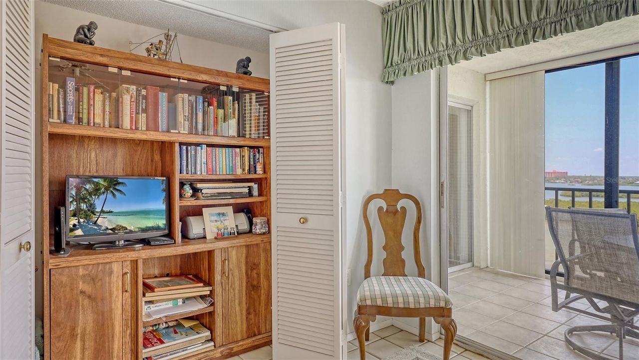 9393 Midnight Pass Road, Unit P4, Sarasota, FL 34242 Photo