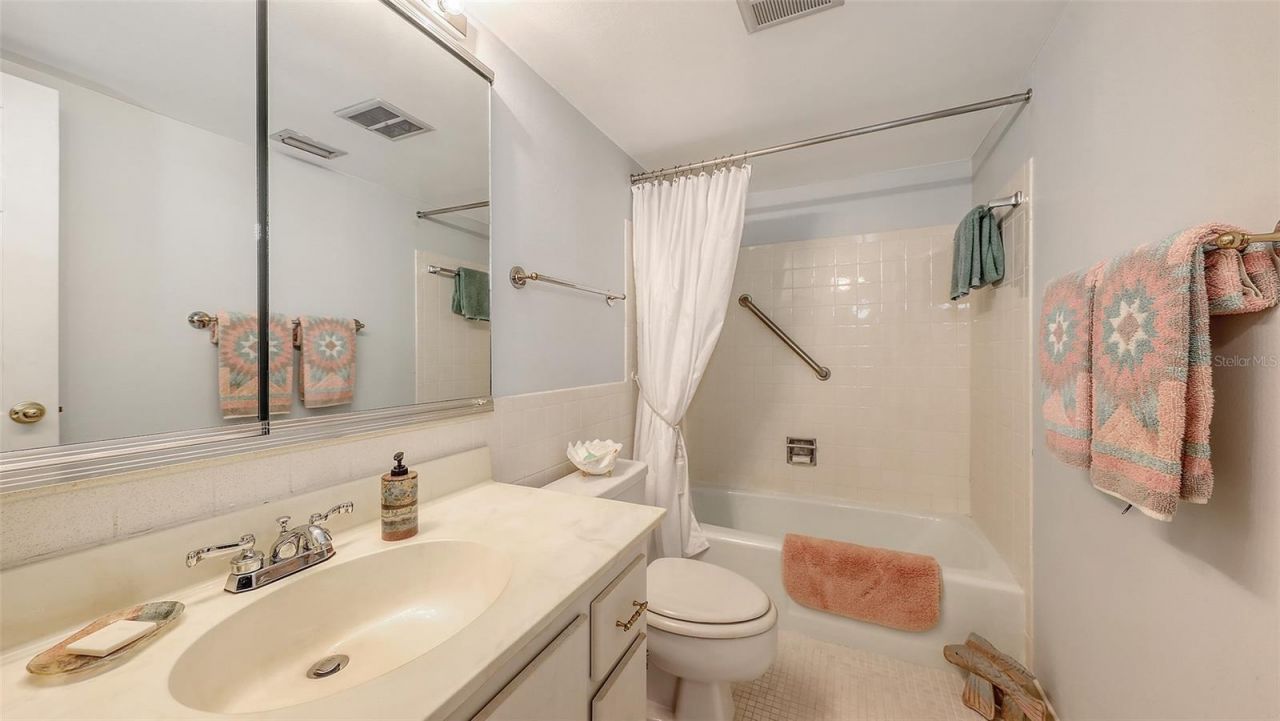 9393 Midnight Pass Road, Unit P4, Sarasota, FL 34242 Photo