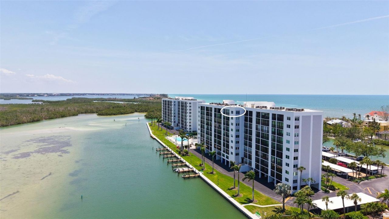 9393 Midnight Pass Road, Unit P4, Sarasota, FL 34242 Photo