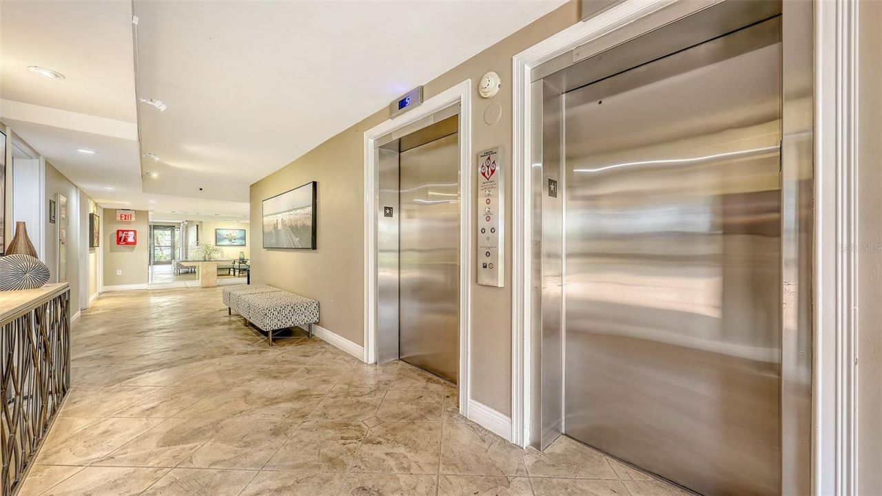 9393 Midnight Pass Road, Unit P4, Sarasota, FL 34242 Photo