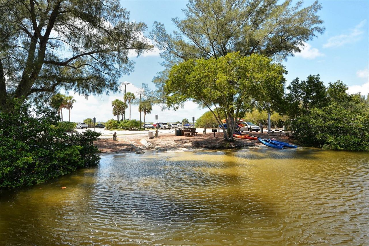 9393 Midnight Pass Road, Unit P4, Sarasota, FL 34242 Photo