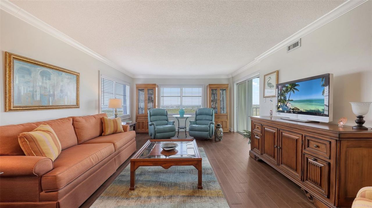 9393 Midnight Pass Road, Unit P4, Sarasota, FL 34242 Photo