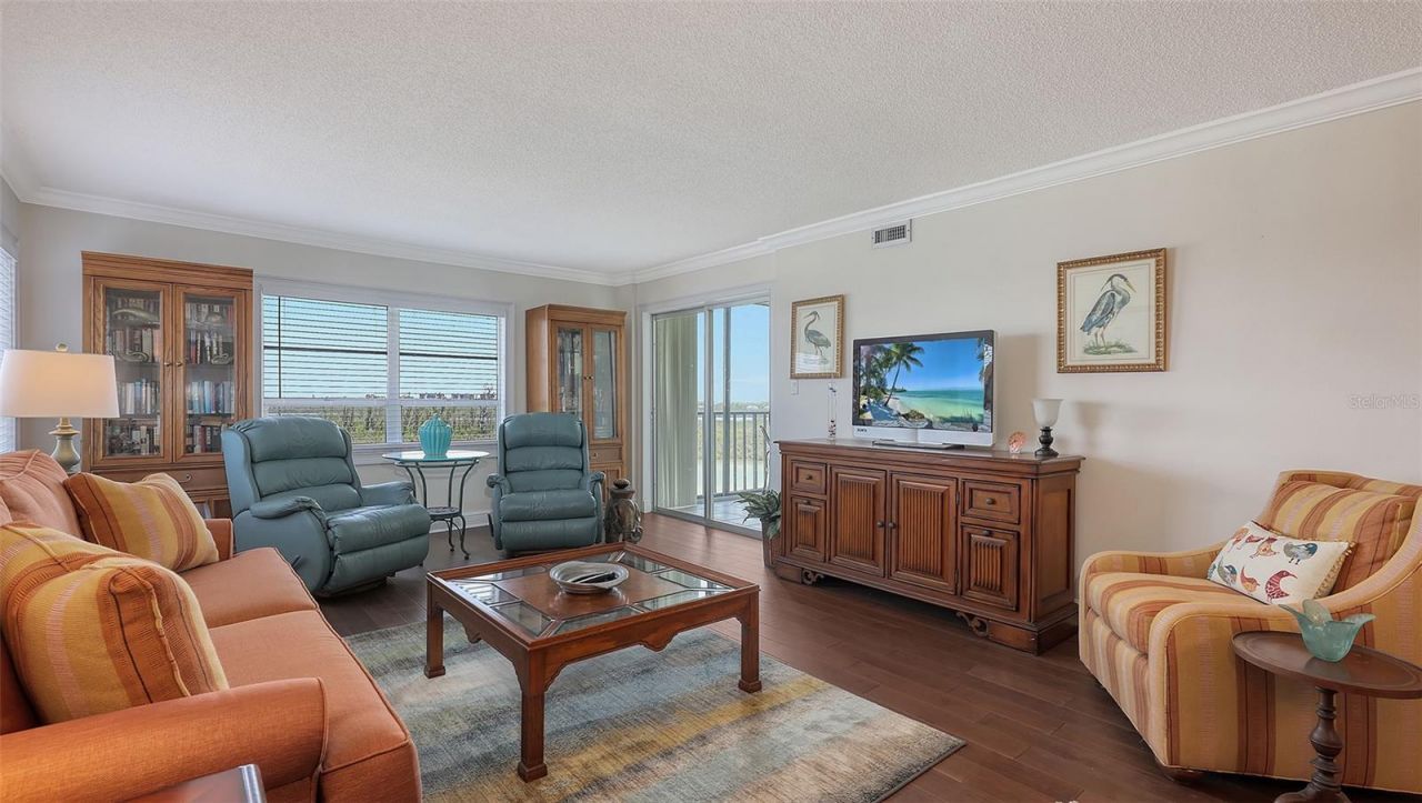 9393 Midnight Pass Road, Unit P4, Sarasota, FL 34242 Photo