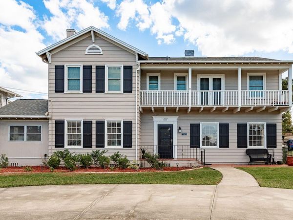 1111 W LINE STREET, LEESBURG, FL 34748