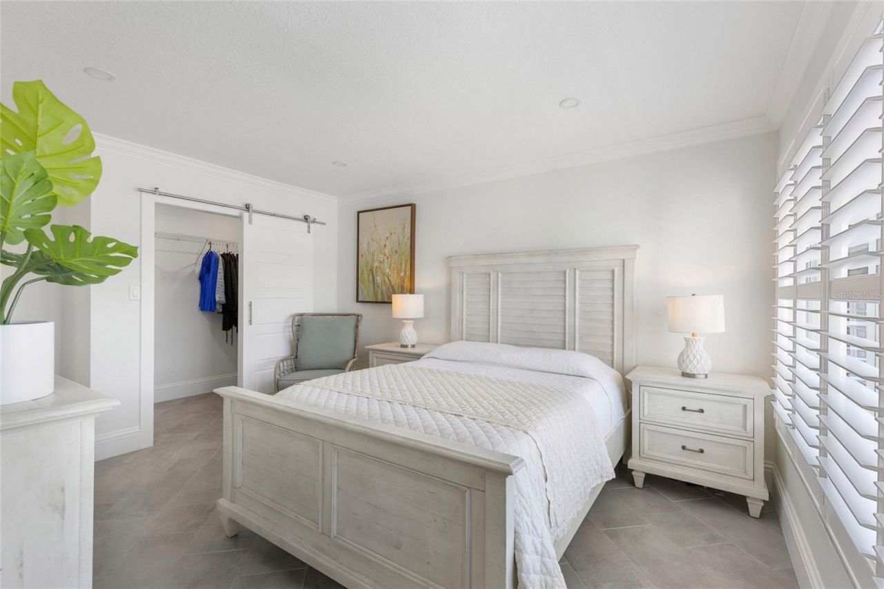 4390 Exeter Drive, Unit 206, Longboat Key, FL 34228 Photo