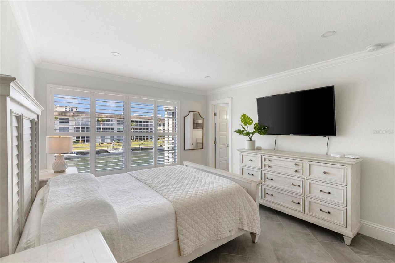 4390 Exeter Drive, Unit 206, Longboat Key, FL 34228 Photo