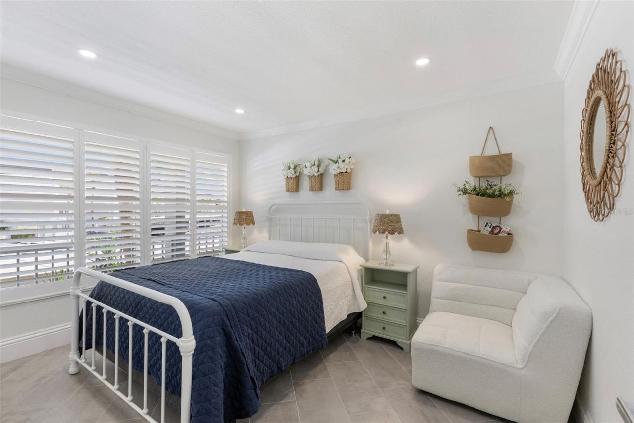 4390 Exeter Drive, Unit 206, Longboat Key, FL 34228 Photo