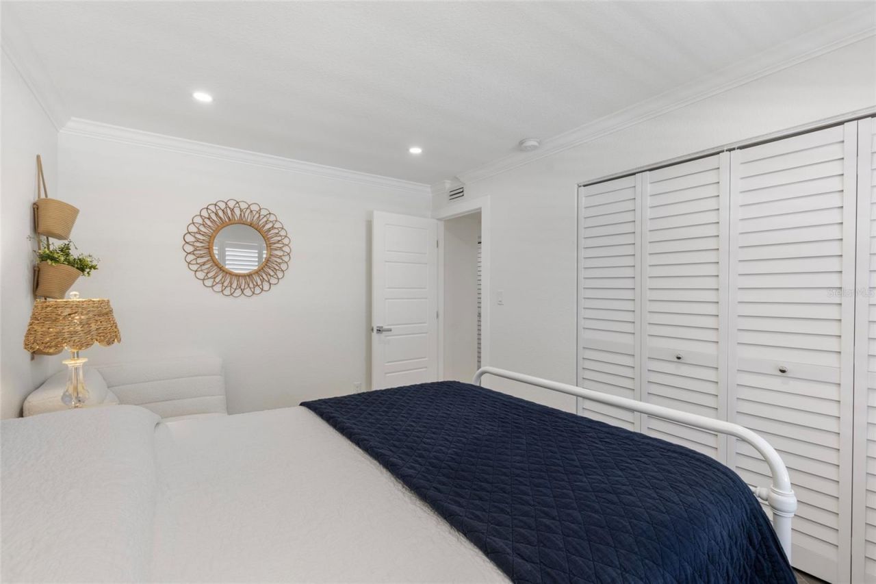 4390 Exeter Drive, Unit 206, Longboat Key, FL 34228 Photo