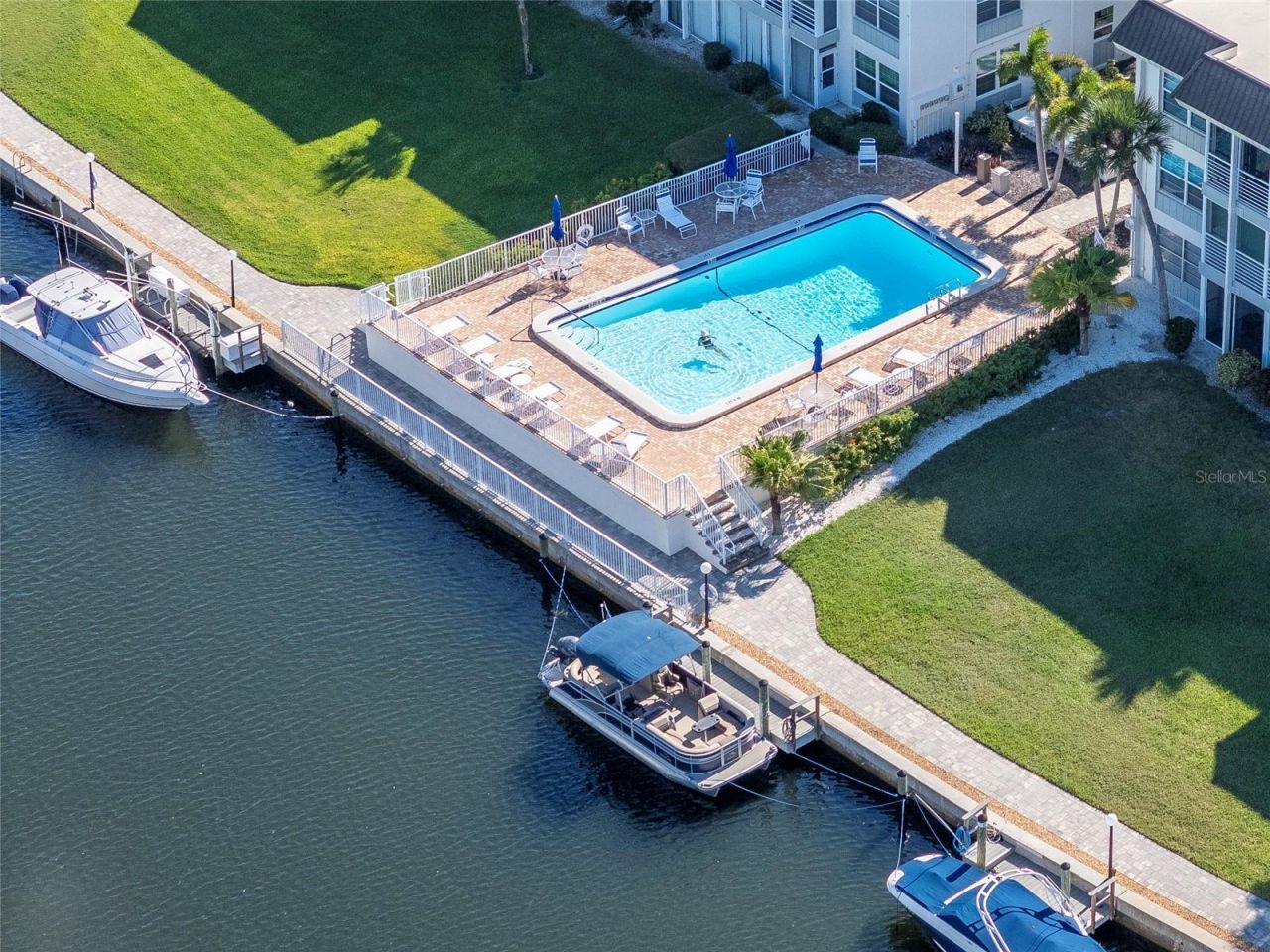 4390 Exeter Drive, Unit 206, Longboat Key, FL 34228 Photo