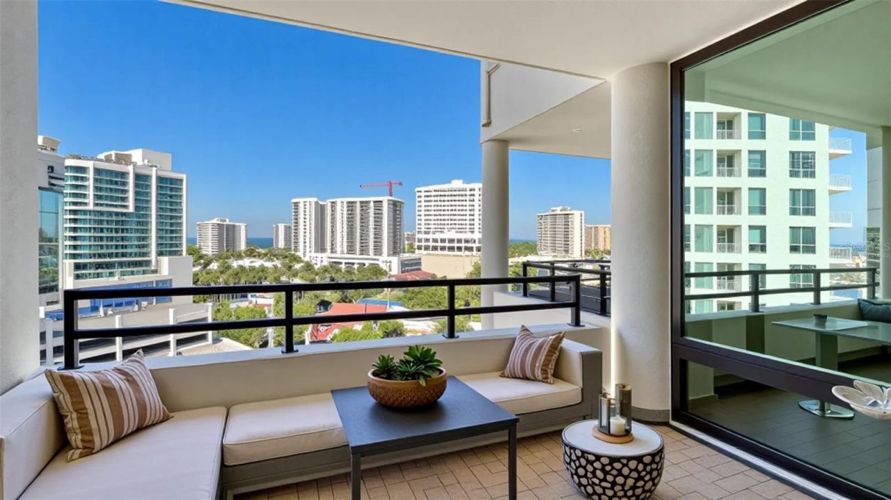 1255 N Gulfstream Avenue, Unit 1101, Sarasota, FL 34236 Photo