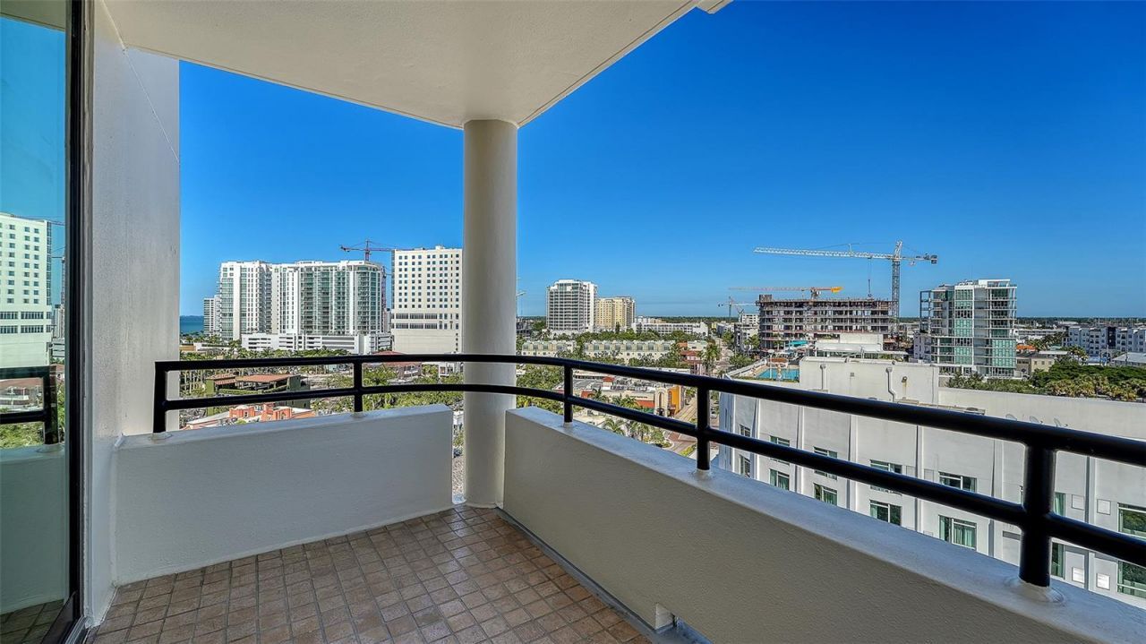 1255 N Gulfstream Avenue, Unit 1101, Sarasota, FL 34236 Photo