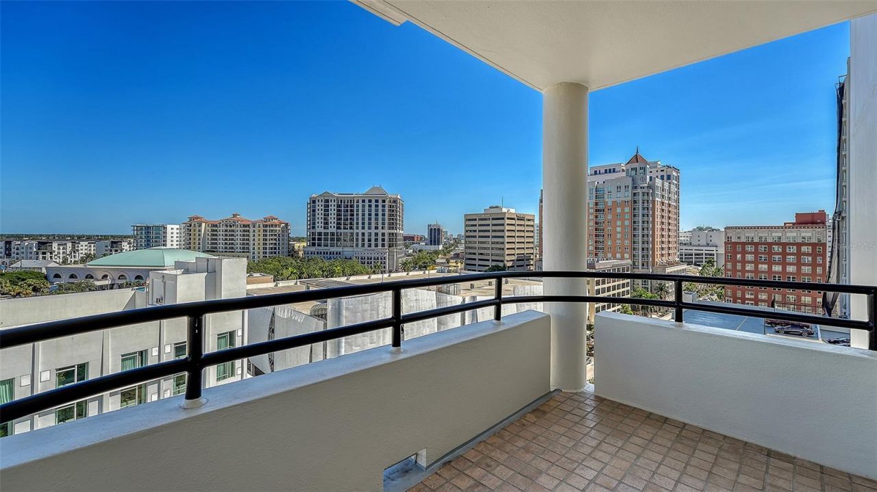 1255 N Gulfstream Avenue, Unit 1101, Sarasota, FL 34236 Photo