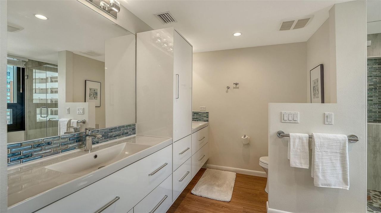 1255 N Gulfstream Avenue, Unit 1101, Sarasota, FL 34236 Photo