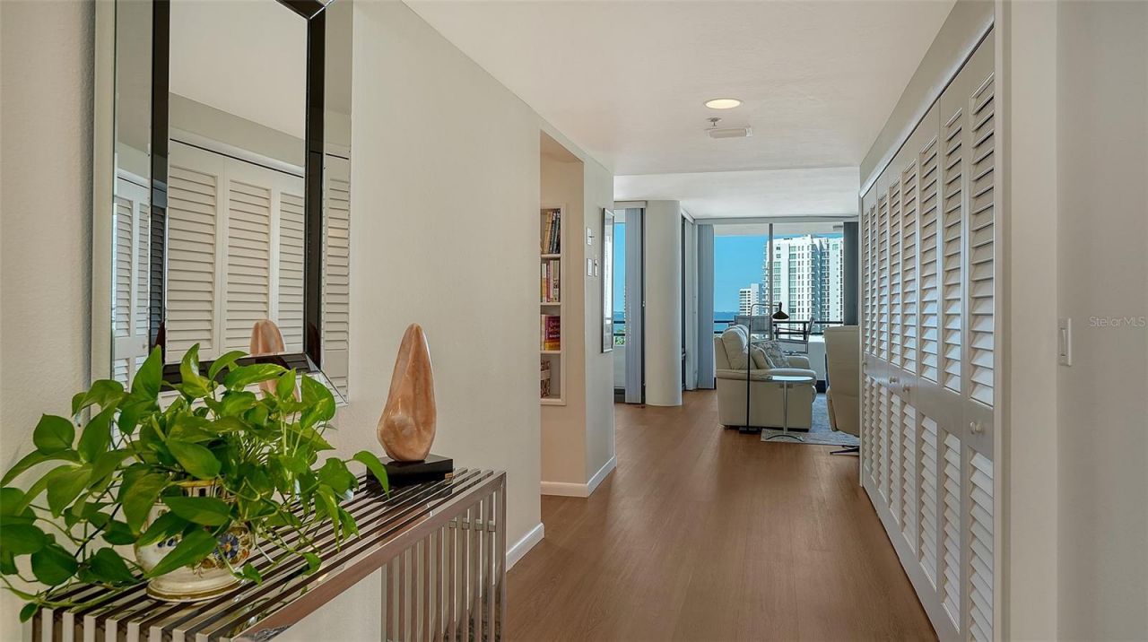 1255 N Gulfstream Avenue, Unit 1101, Sarasota, FL 34236 Photo