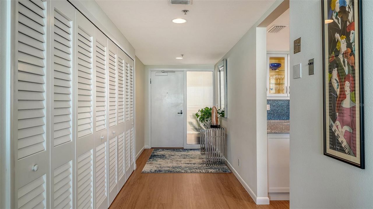 1255 N Gulfstream Avenue, Unit 1101, Sarasota, FL 34236 Photo