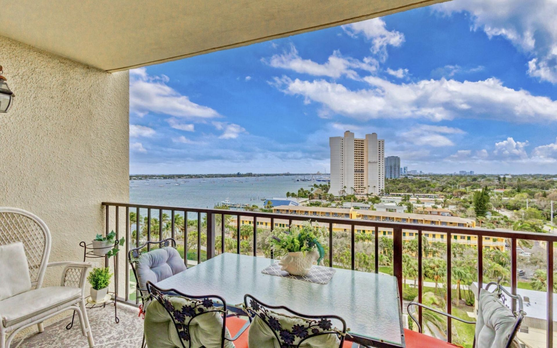 5600 N Flagler Drive, Unit 1004, West Palm Beach, FL 33407 Photo