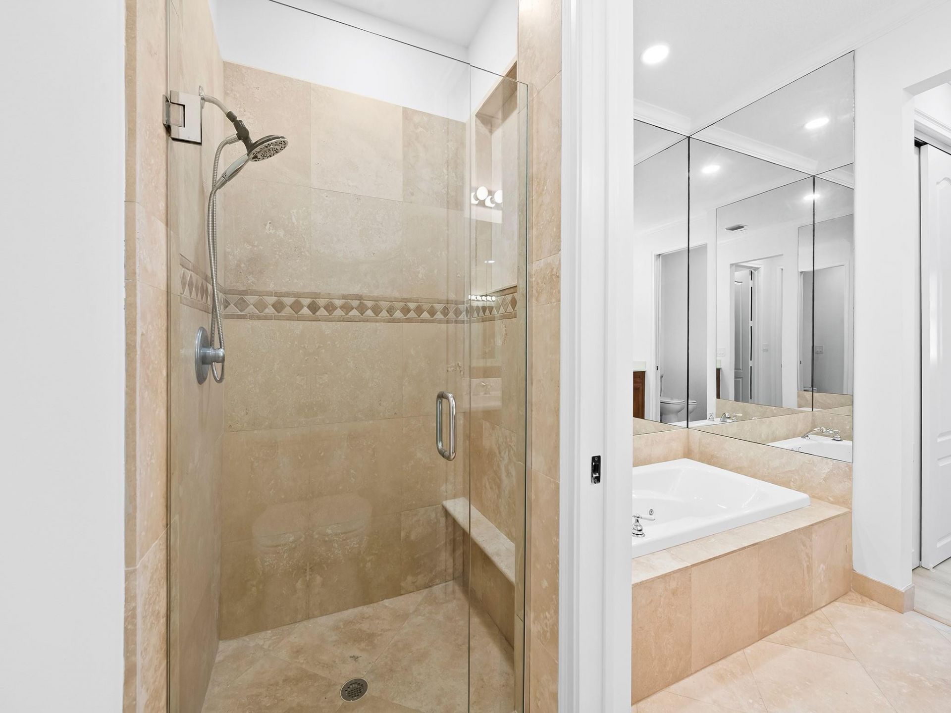 504 SE 7th Street, Unit 202, Fort Lauderdale, FL 33301 Photo