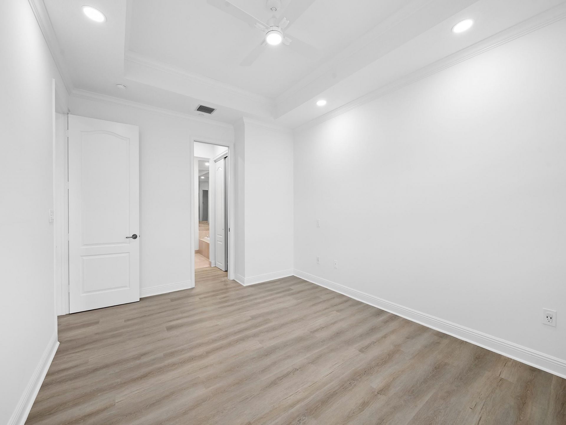 504 SE 7th Street, Unit 202, Fort Lauderdale, FL 33301 Photo