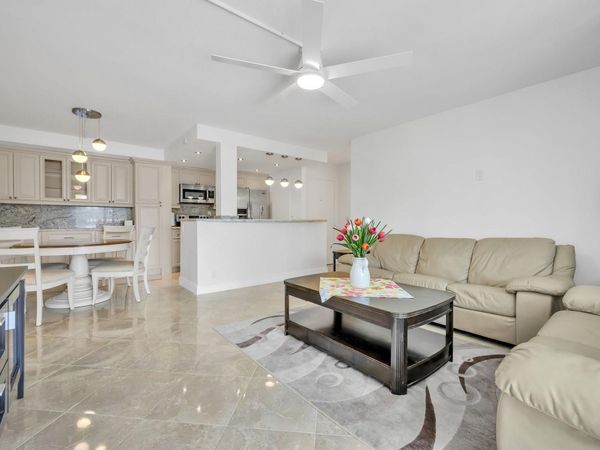 720 Bayshore Drive, Unit 304, Fort Lauderdale, FL 33304