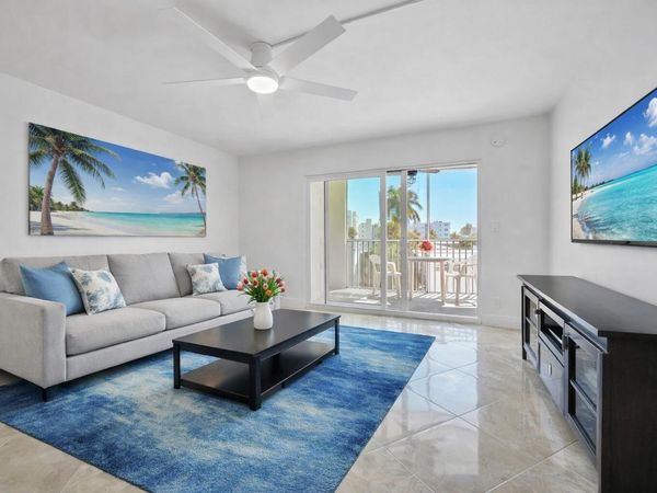 720 Bayshore Drive, Unit 304, Fort Lauderdale, FL 33304