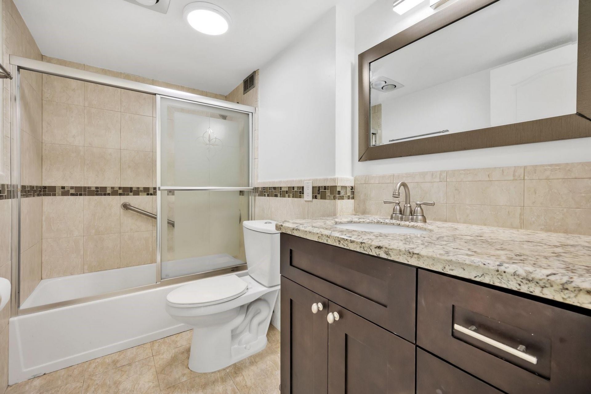 720 Bayshore Drive, Unit 304, Fort Lauderdale, FL 33304 Photo