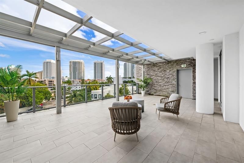 435 Bayshore Drive, Unit 302, Fort Lauderdale, FL 33304 Photo