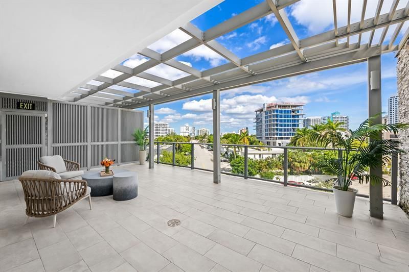 435 Bayshore Drive, Unit 302, Fort Lauderdale, FL 33304 Photo