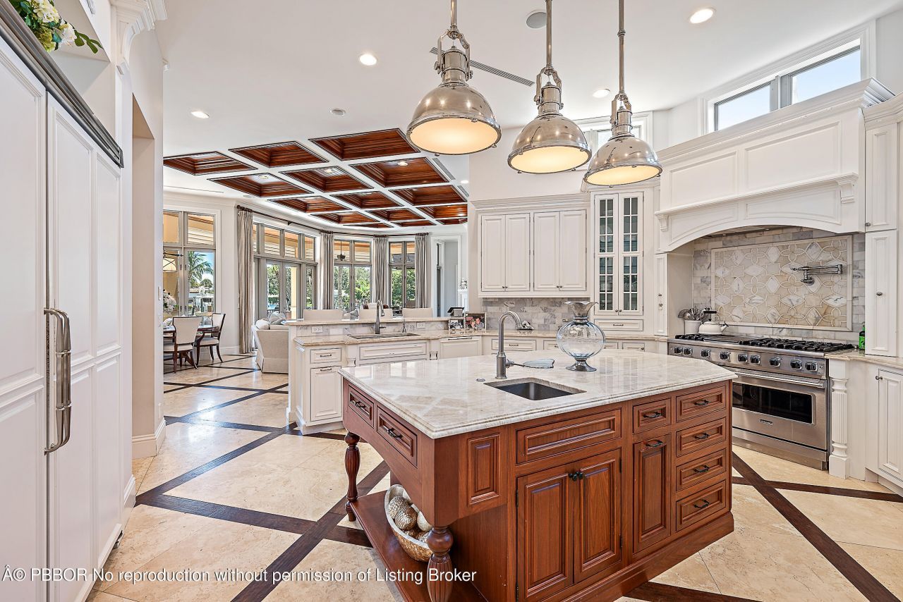 2365 Azure Circle, Palm Beach Gardens, FL 33410 Photo